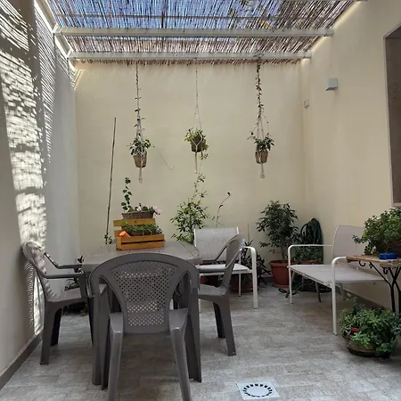 Апартаменты Sweet House Via Sagarriga Visconti 164 *