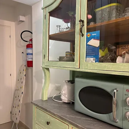 Sweet House Via Sagarriga Visconti 164 アパート *