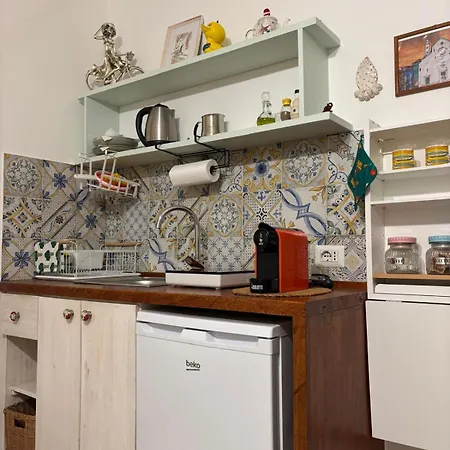 アパート Sweet House Via Sagarriga Visconti 164 バーリ